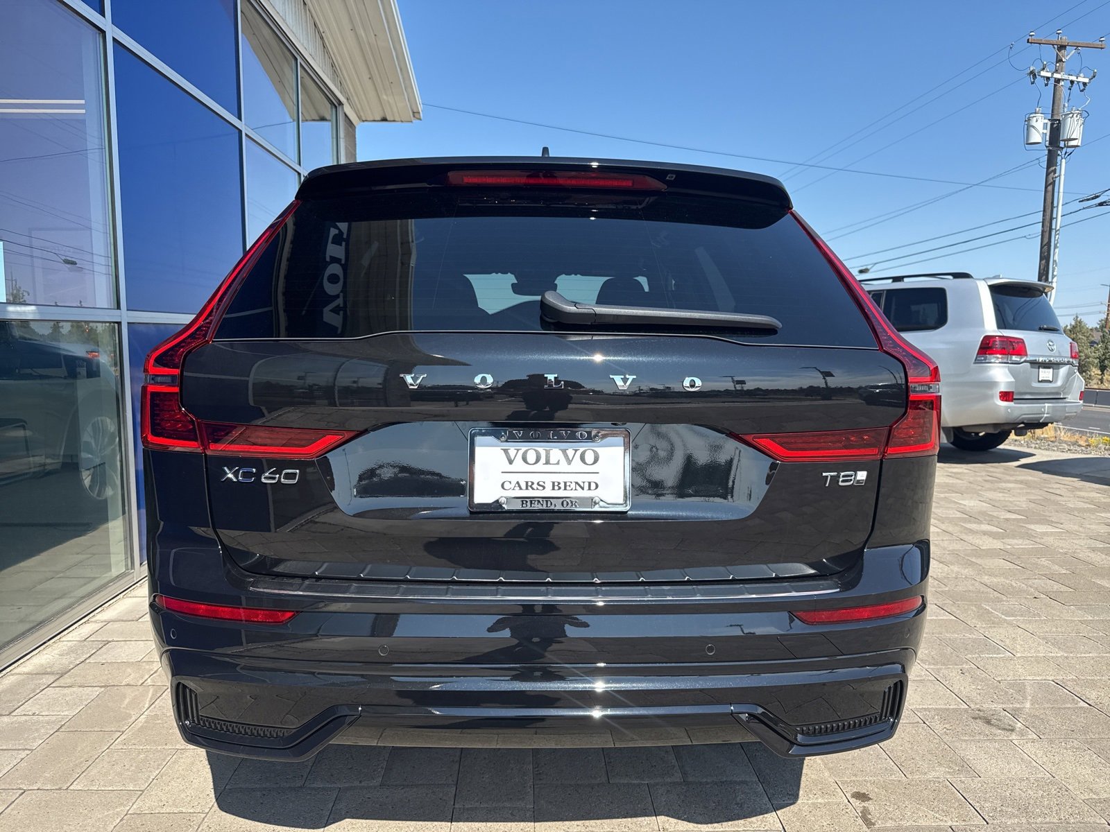 New 2026 Volvo XC60 T8 Plus w/ Protection Package Premier image 5