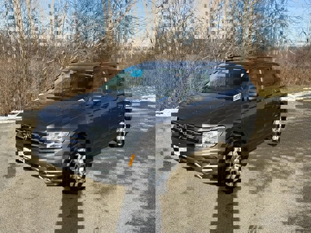 Certified 2020 Volkswagen Tiguan S image 1