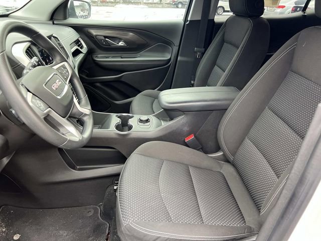 Used 2024 GMC Terrain SLE image 17