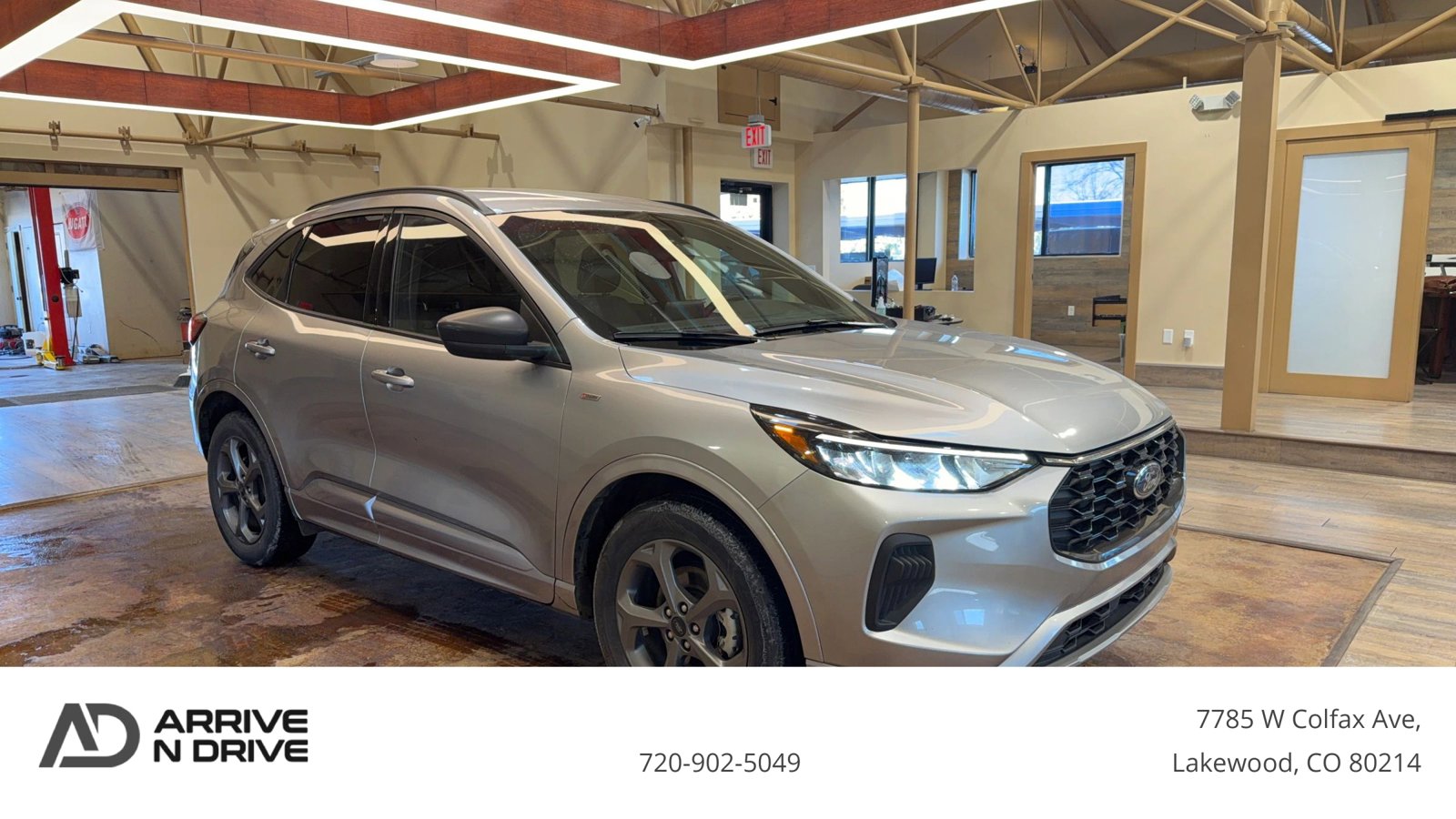 Used 2023 Ford Escape ST-Line image 1