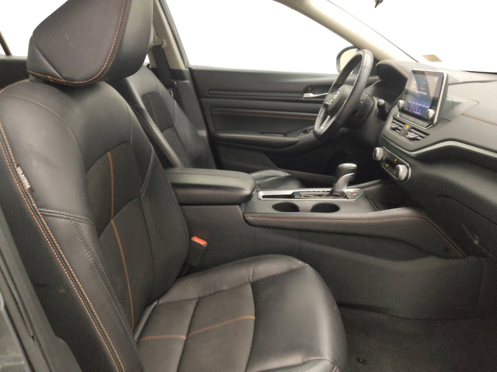 Used 2021 Nissan Altima 2.5 SR FWD image 21