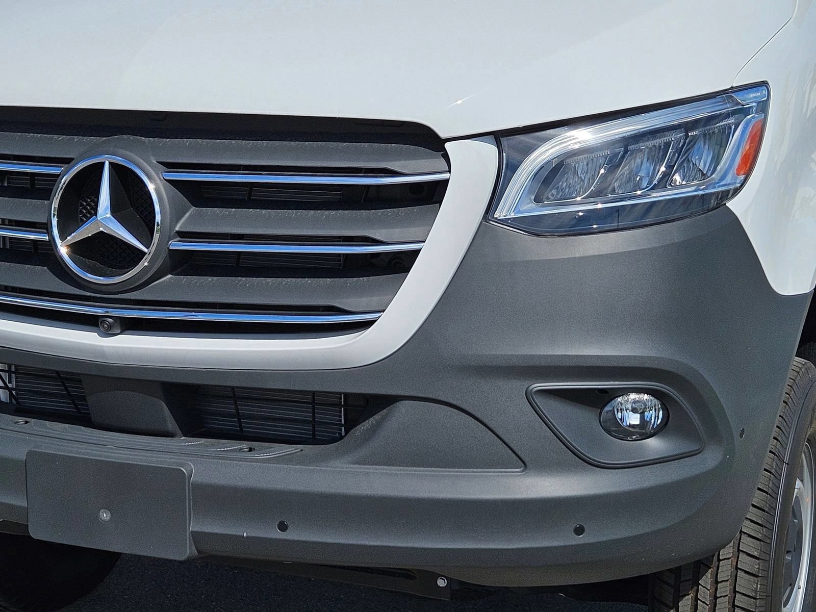 New 2025 Mercedes-Benz Sprinter 2500 image 9