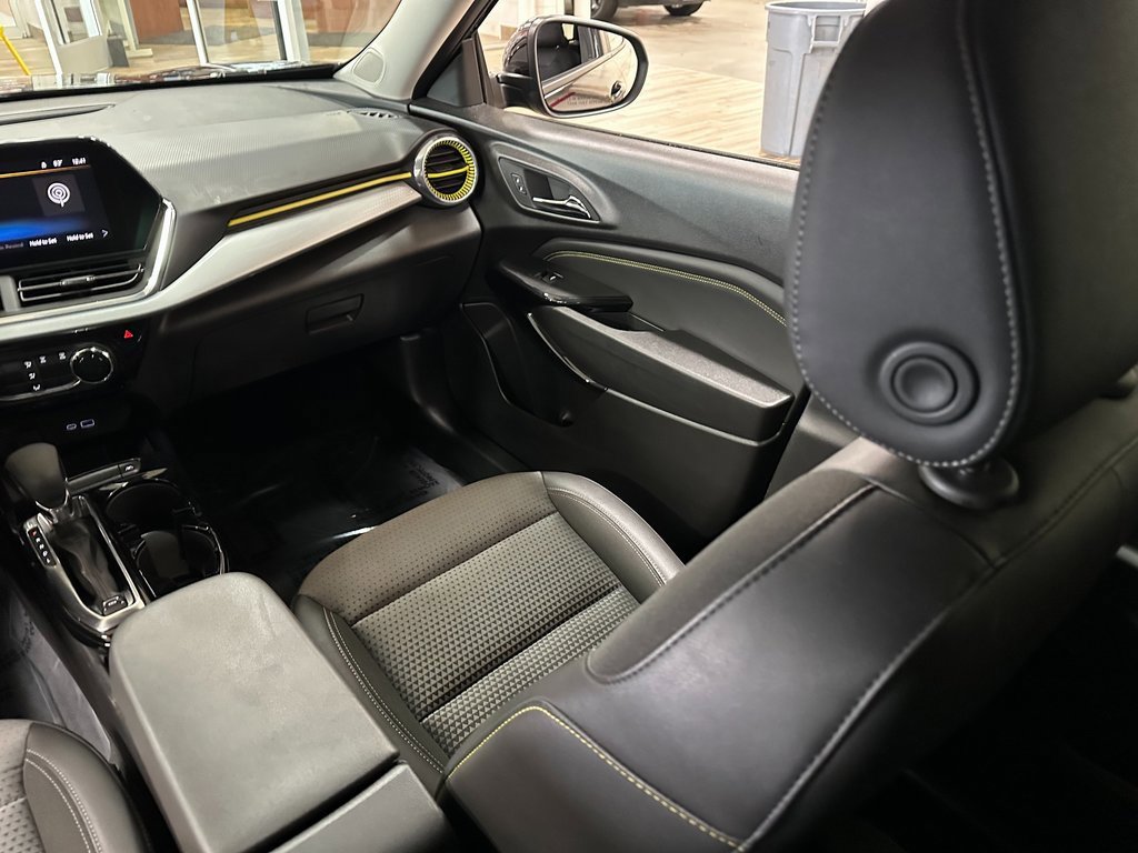 Used 2024 Chevrolet Trax LT image 12