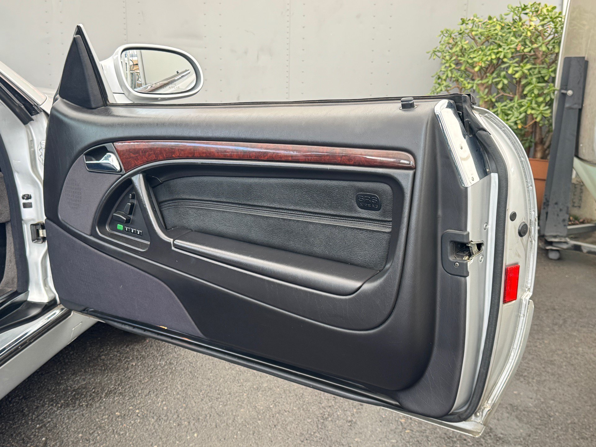 Used 1999 Mercedes-Benz SL 500 image 17