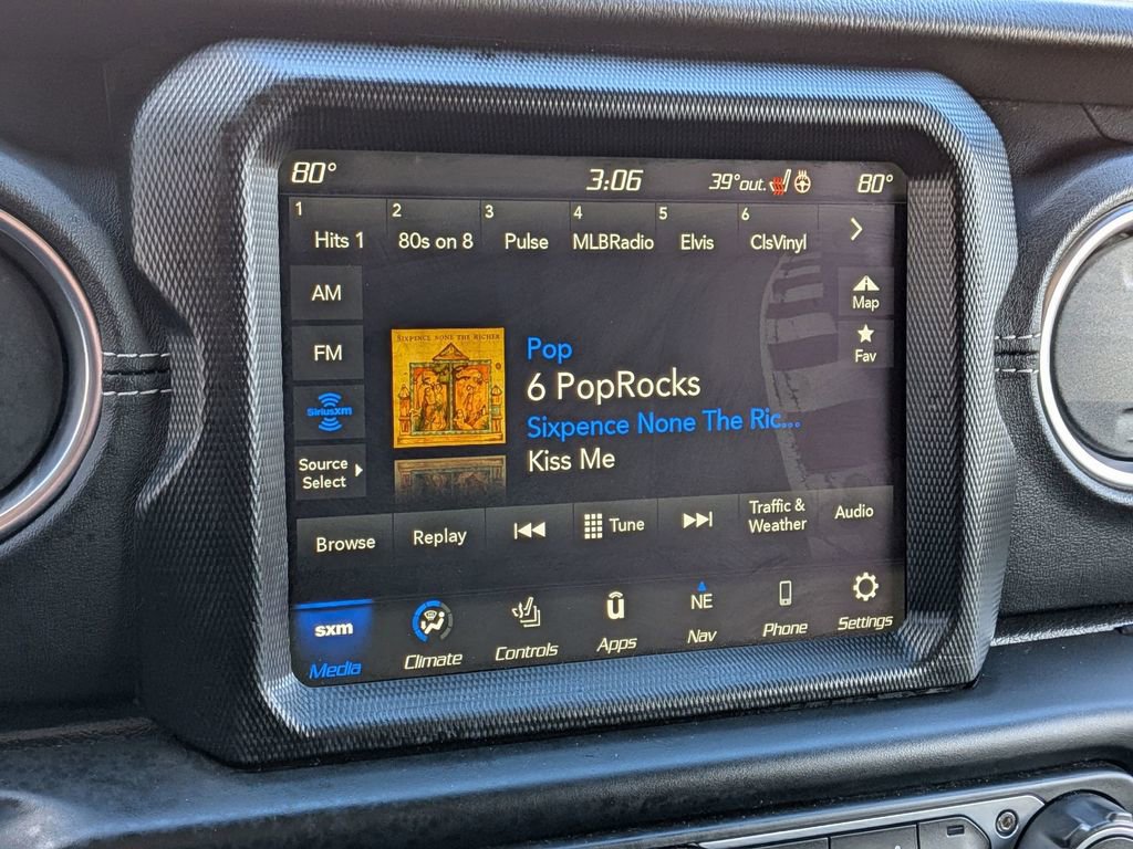 Used 2023 Jeep Wrangler Unlimited Sahara w/ Cold Weather Group AWD/4WD image 17