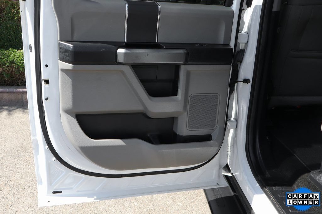 Used 2017 Ford F550 2WD Crew Cab Super Duty image 36
