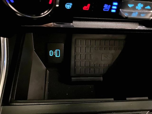 Used 2022 Ford F150 Raptor w/ Raptor 37 Performance Package AWD/4WD image 31