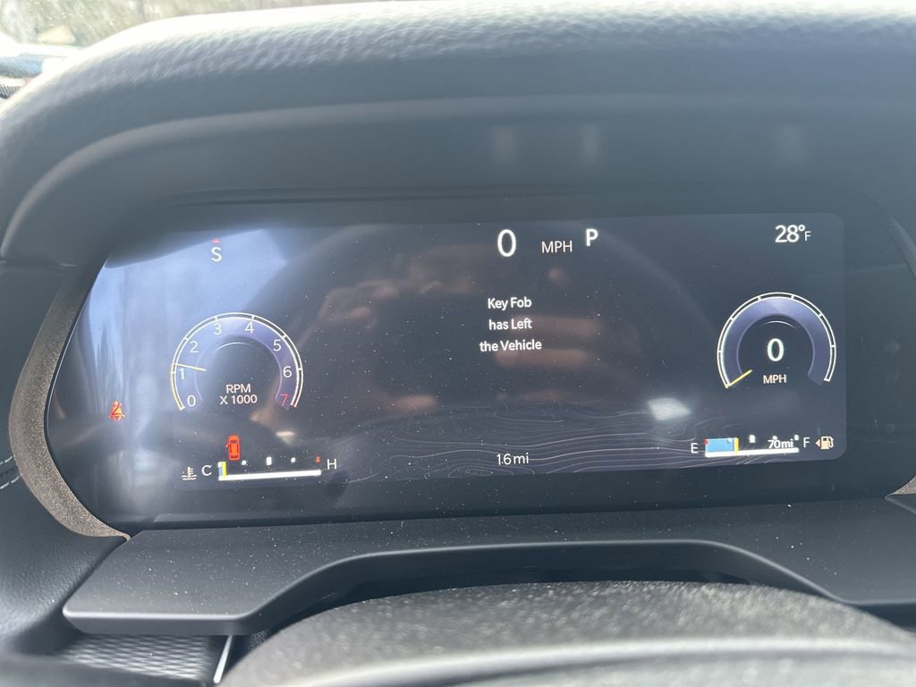 New 2025 Jeep Grand Cherokee Altitude image 27