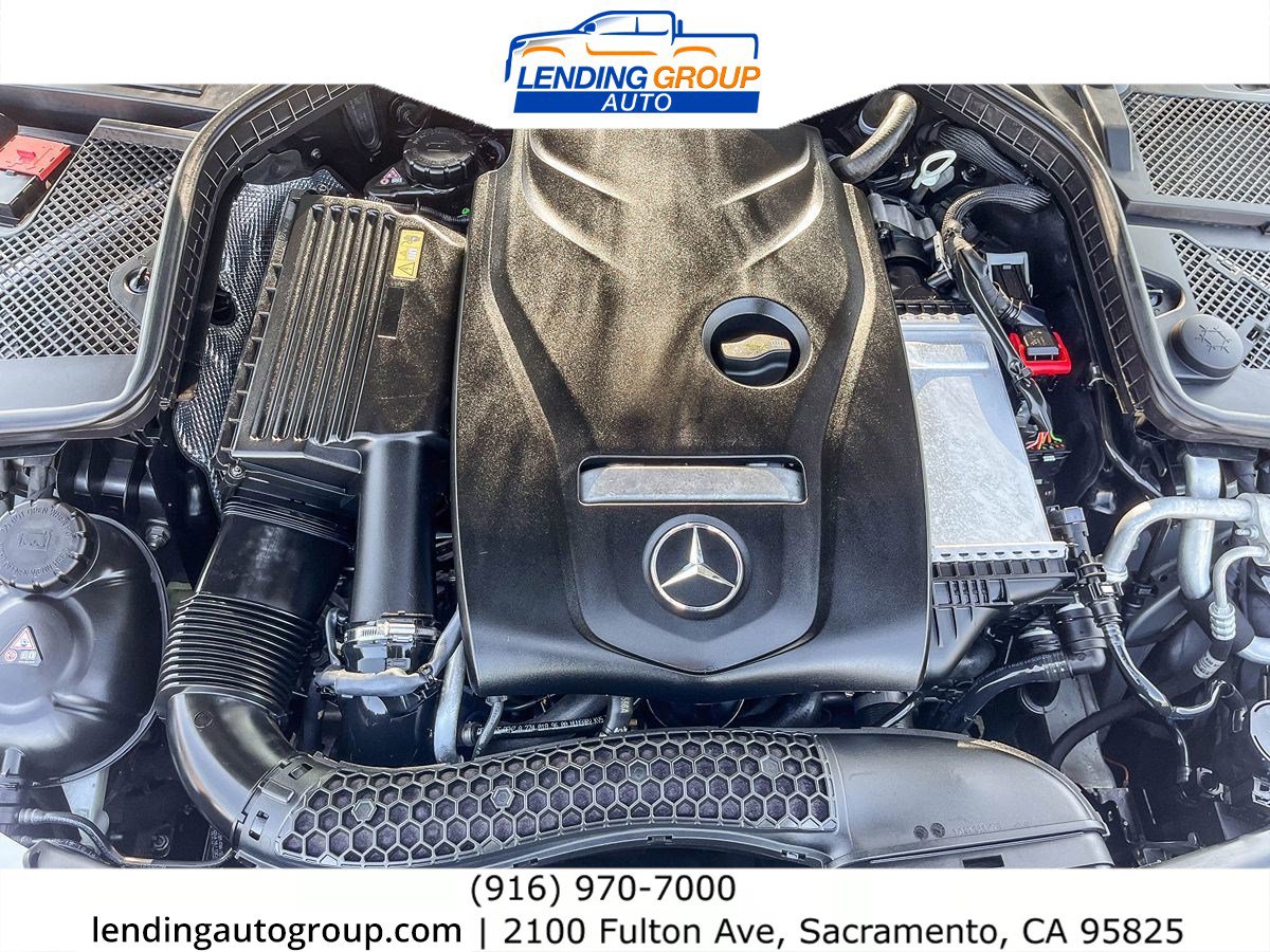 Used 2015 Mercedes-Benz C 300 4MATIC Sedan image 25