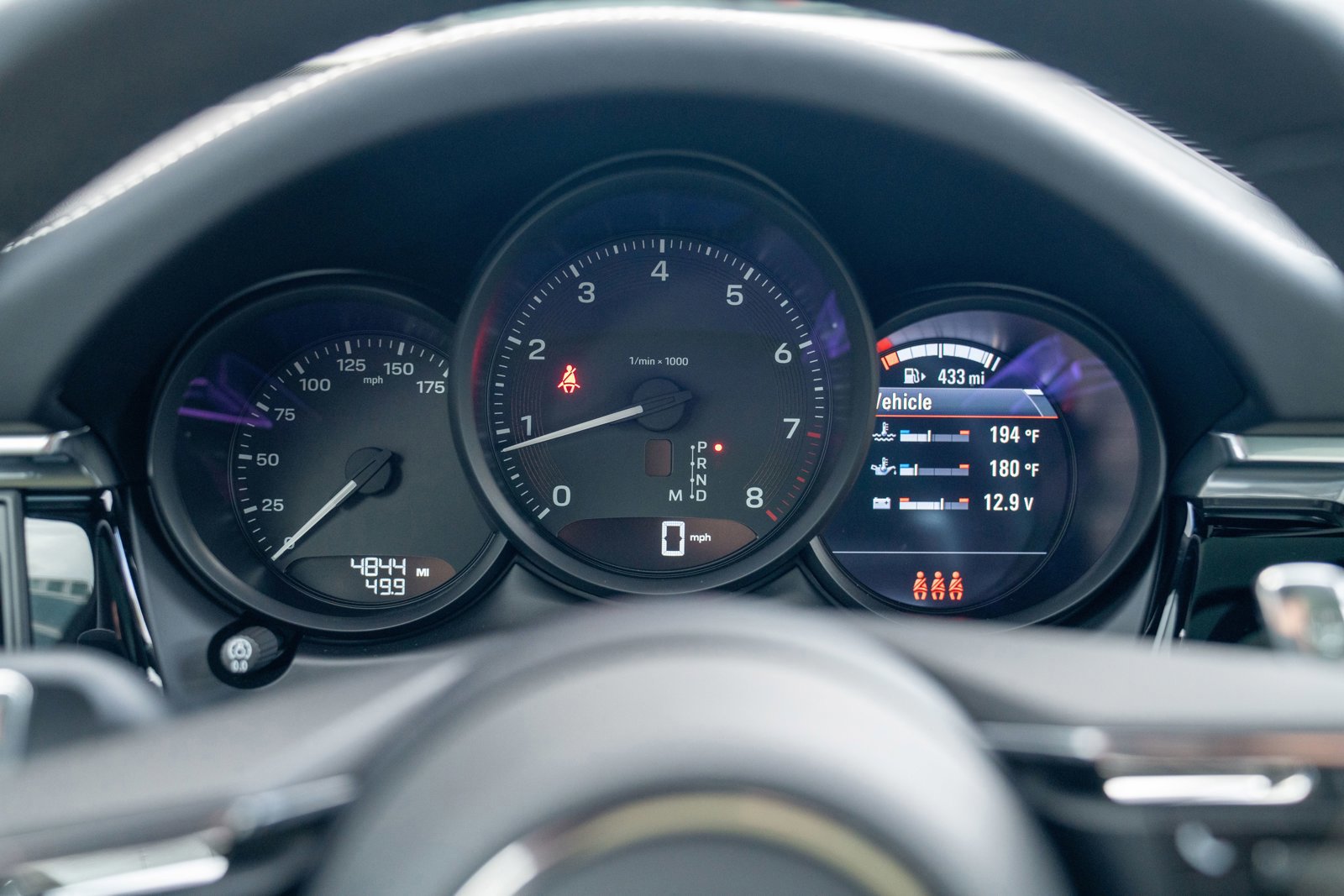 Certified 2025 Porsche Macan image 15