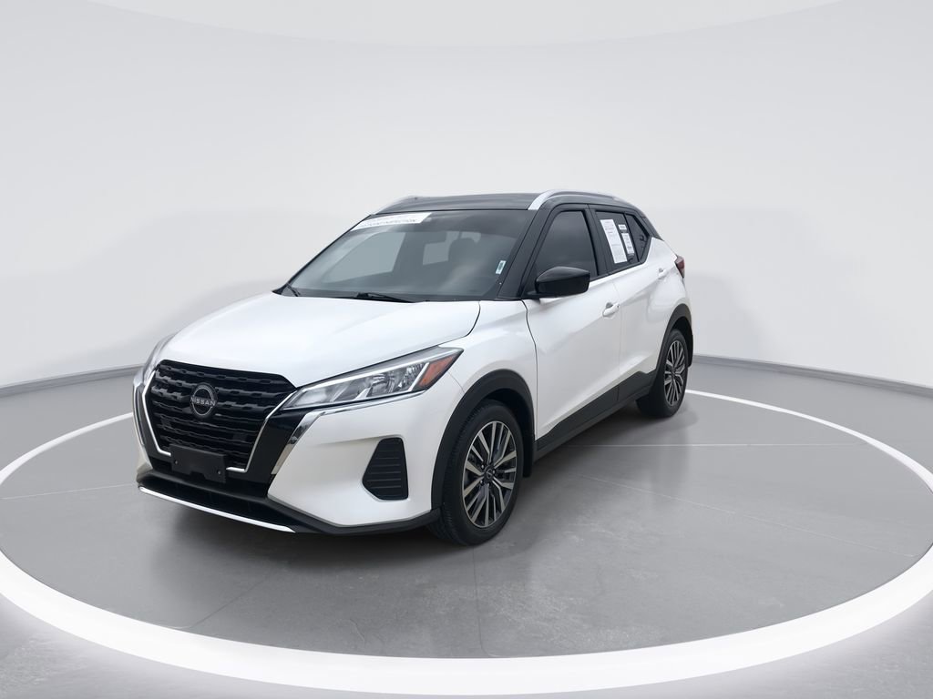 Used 2024 Nissan Kicks SV w/ Interior Electronics Package FWD image 4
