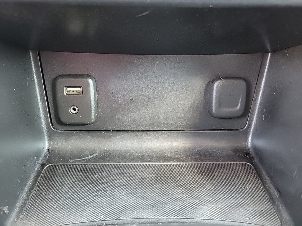 Used 2017 GMC Canyon W/T RWD image 16