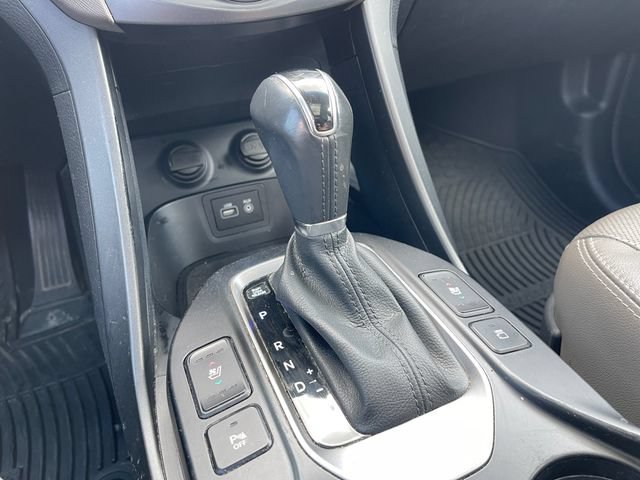 Used 2017 Hyundai Santa Fe AWD image 24