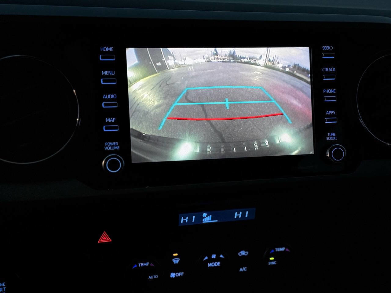 Used 2022 Toyota Tacoma TRD Off-Road RWD image 12