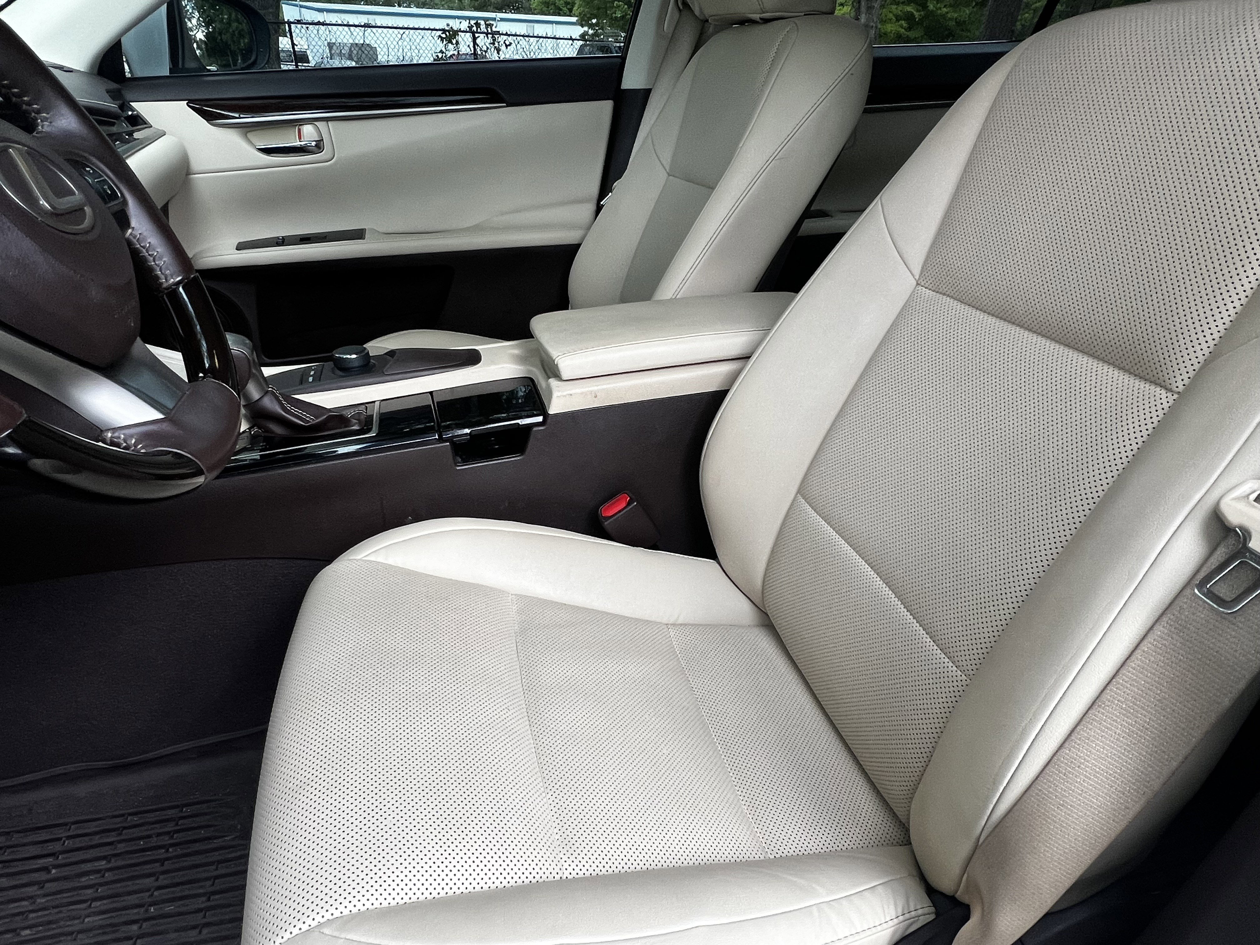 Used 2017 Lexus ES 350 w/ Premium Package image 17