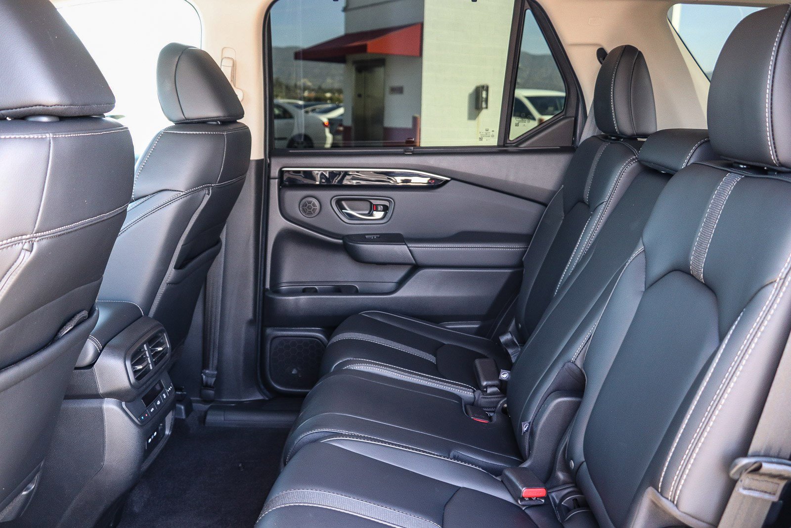 Used 2024 Honda Pilot EX-L image 19