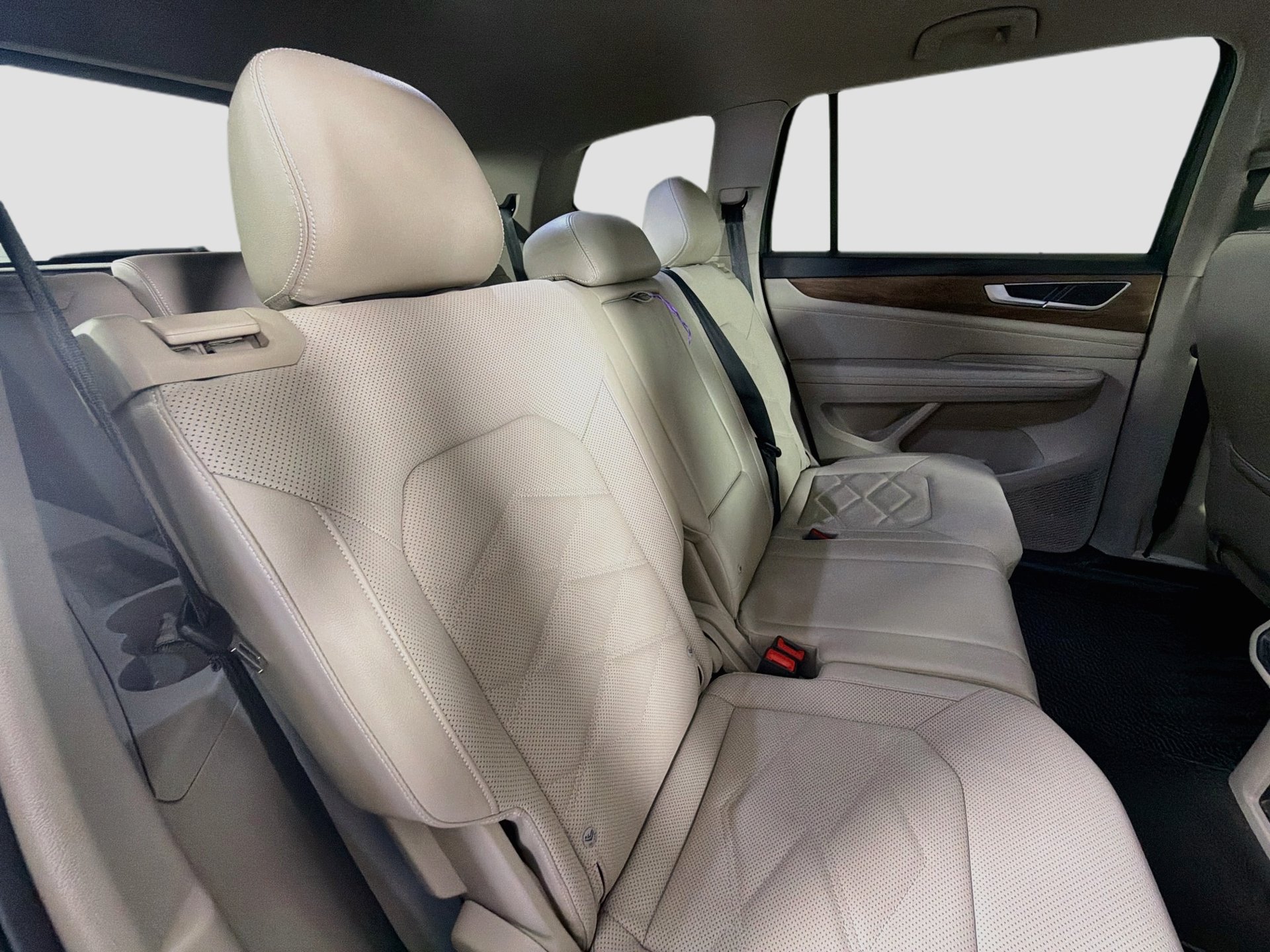 Certified 2024 Volkswagen Atlas SE FWD image 26