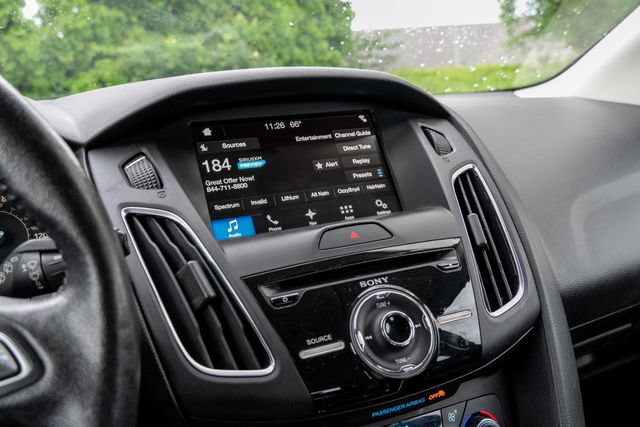 Used 2017 Ford Focus Titanium FWD image 50