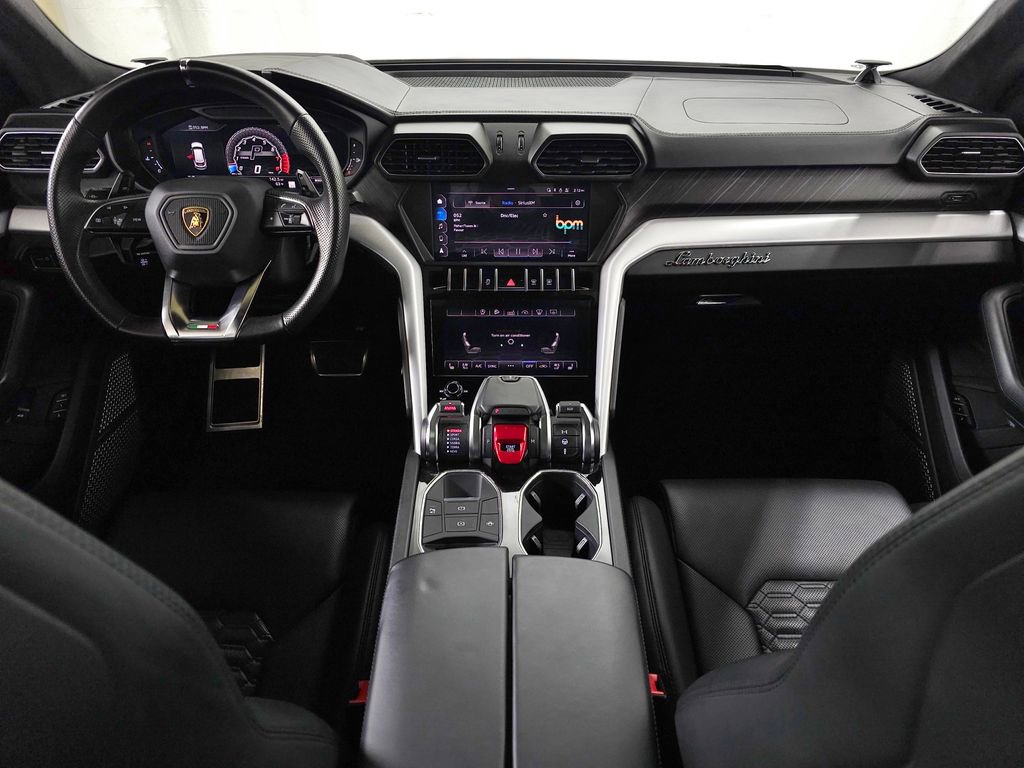 Used 2019 Lamborghini Urus AWD/4WD image 14