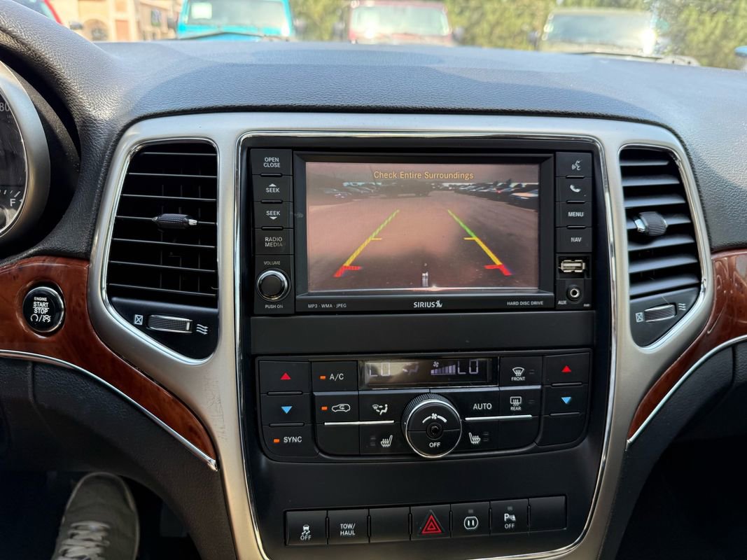 Used 2012 Jeep Grand Cherokee Limited w/ Trailer Tow Group IV image 33