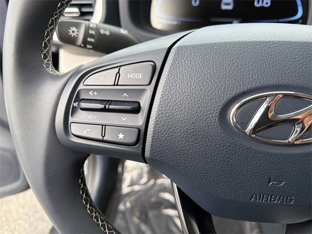 Certified 2025 Hyundai Venue Limited image 24