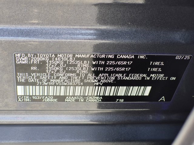 Used 2025 Toyota RAV4 XLE FWD image 25