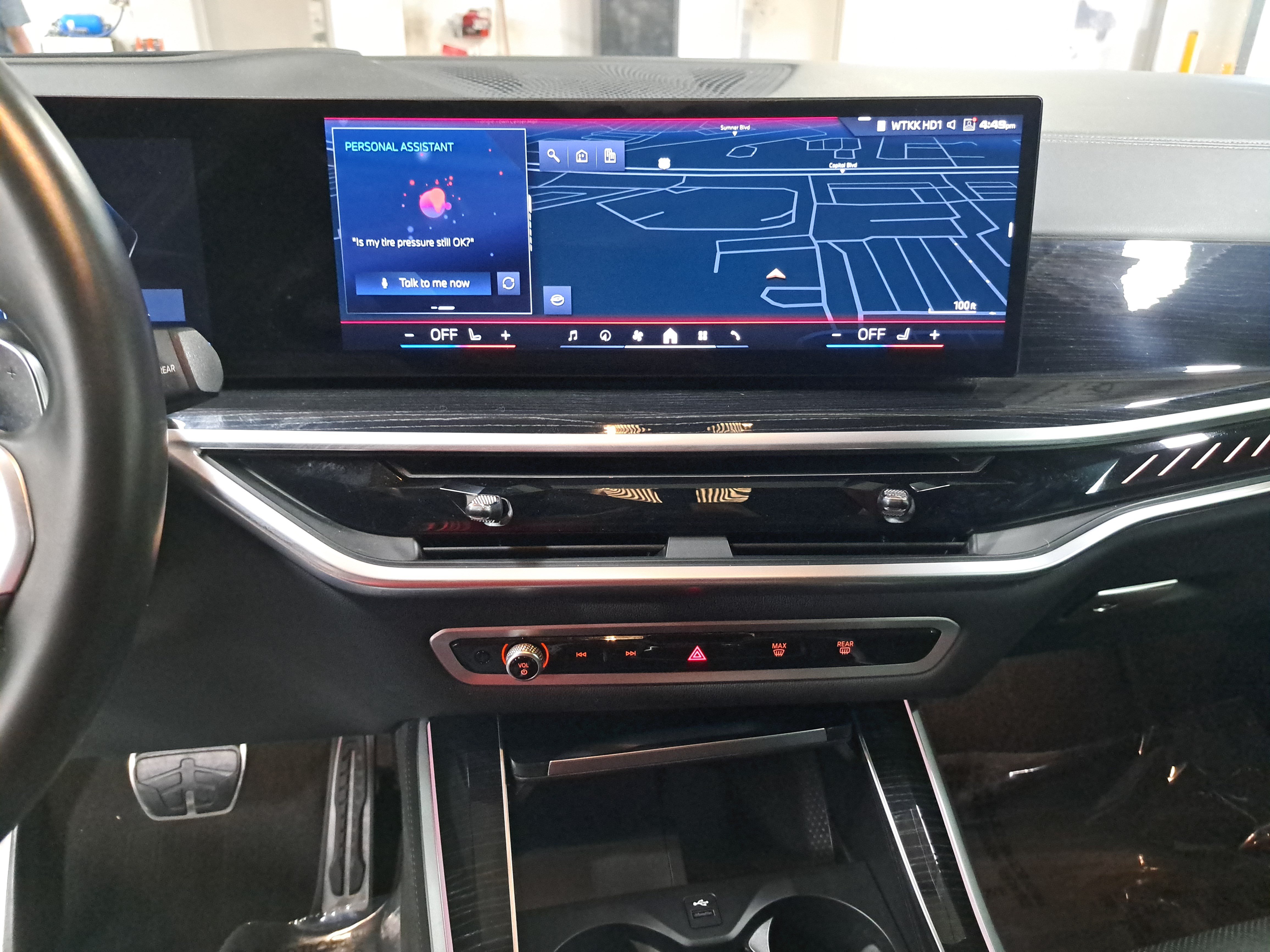Used 2024 BMW X5 M60i w/ Parking Assistance Package AWD/4WD image 19