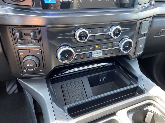 New 2026 Ford F250 Lariat image 15