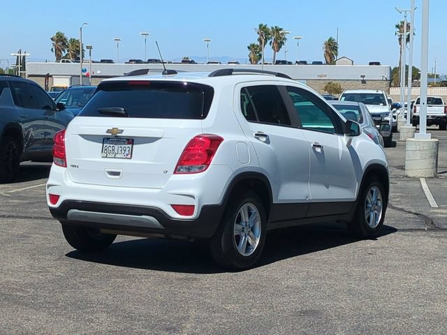Used 2018 Chevrolet Trax LT w/ LT Convenience Package FWD image 8