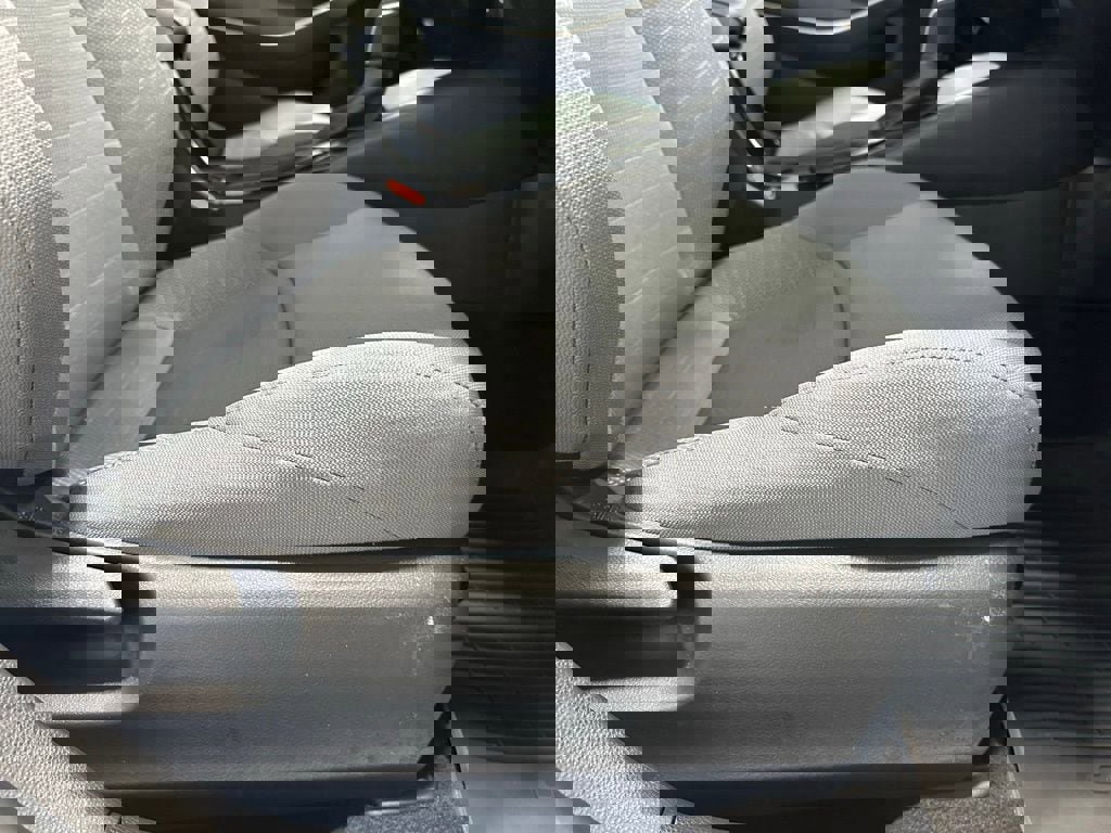 Used 2025 Toyota Corolla SE w/ SE Premium Package image 55