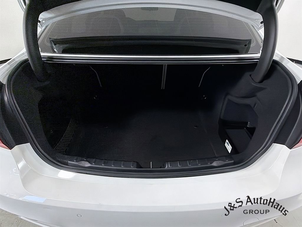 Used 2017 BMW M3 RWD image 32