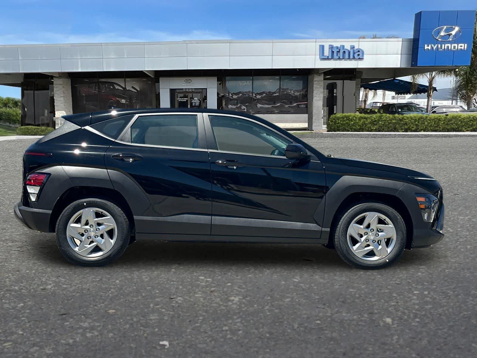 New 2026 Hyundai Kona SE FWD image 9