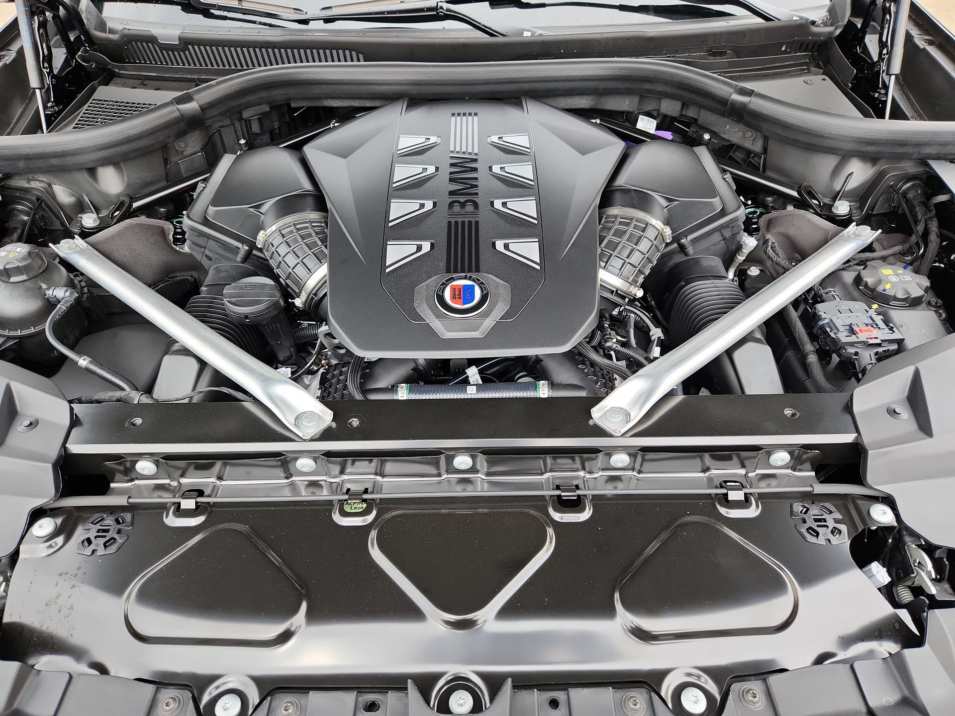 New 2026 BMW ALPINA XB7 AWD/4WD image 10