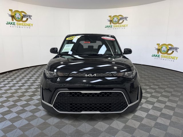 Certified 2025 Kia Soul LX FWD image 3