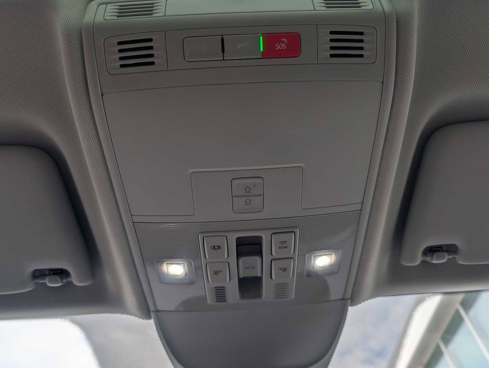 Certified 2025 Volkswagen Taos SEL w/ Taos Adventure Package image 15