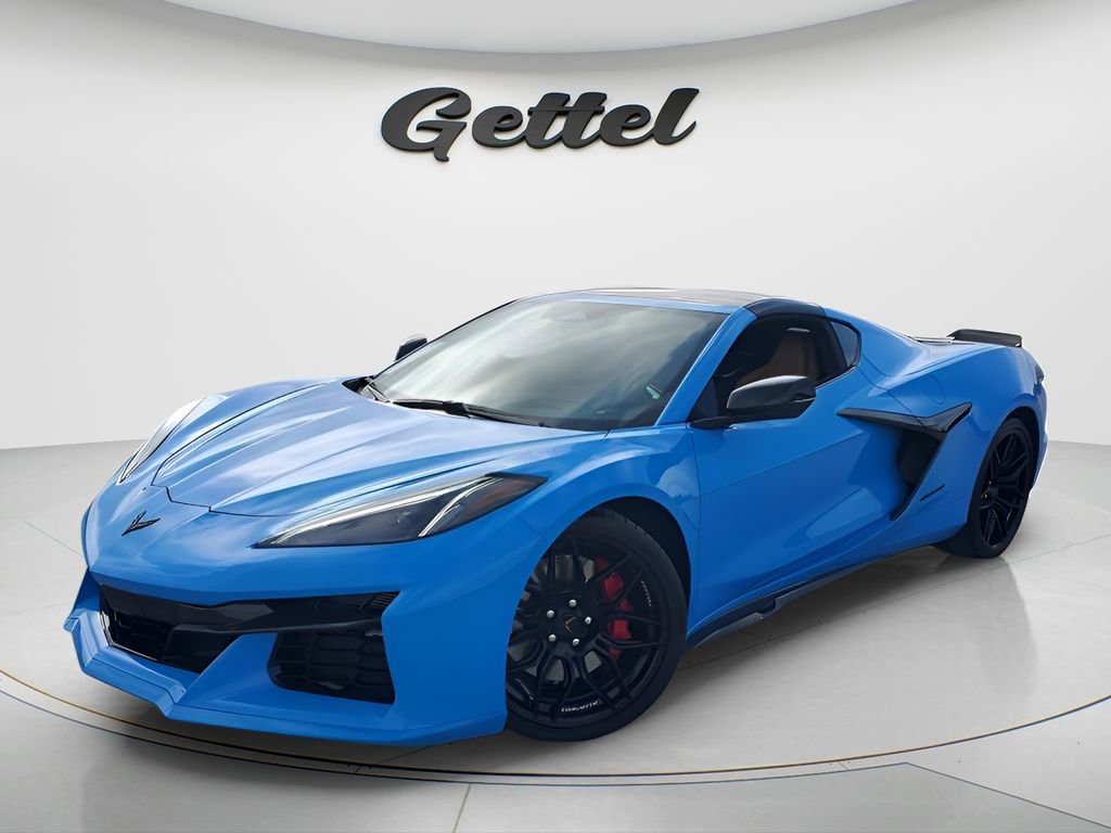 Used 2025 Chevrolet Corvette Z06 image 1