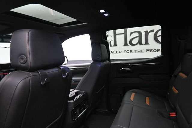 Used 2025 GMC Sierra 1500 AT4 w/ AT4 Premium Package AWD/4WD image 23