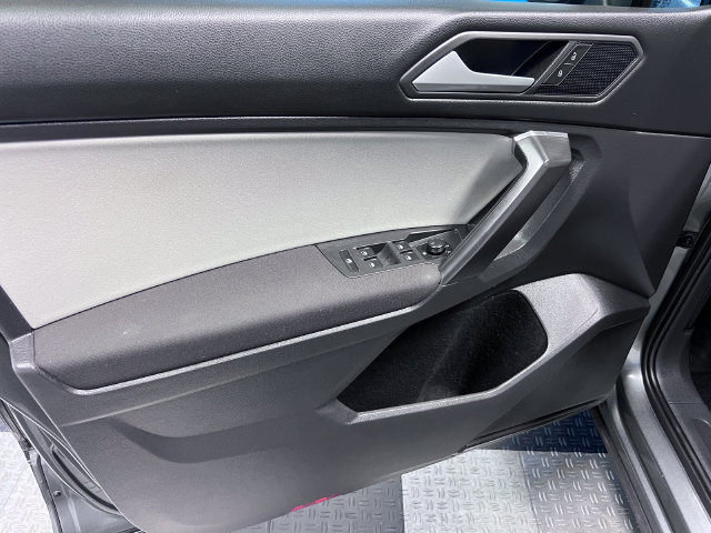 Used 2021 Volkswagen Tiguan S FWD image 7