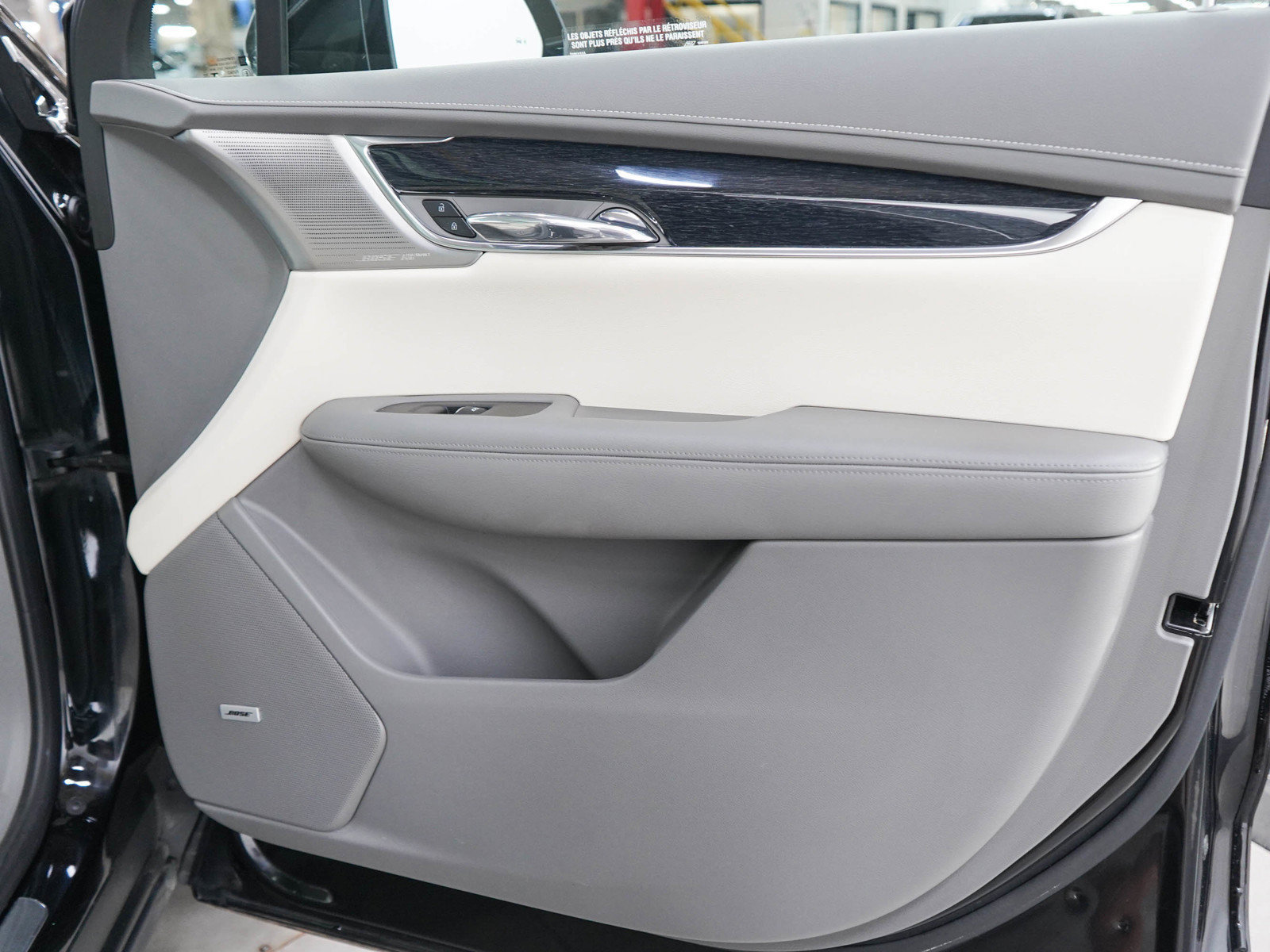 Used 2022 Cadillac XT6 Premium Luxury AWD/4WD image 9