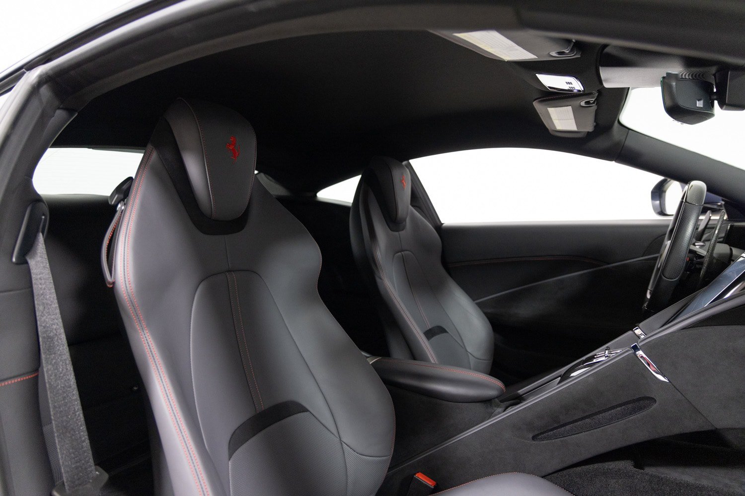 Used 2021 Ferrari Roma RWD image 24