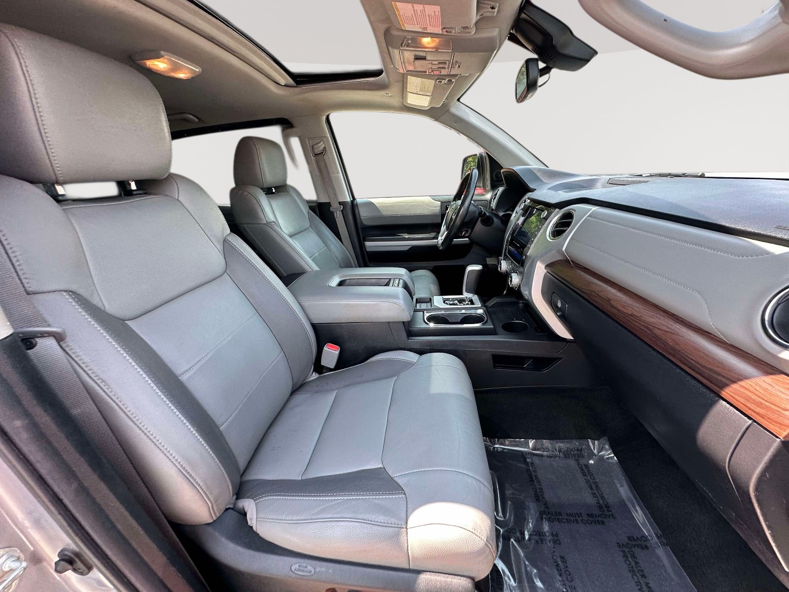 Used 2021 Toyota Tundra Limited w/ Limited Premium Package AWD/4WD image 29