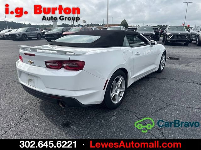Used 2020 Chevrolet Camaro LT RWD image 3