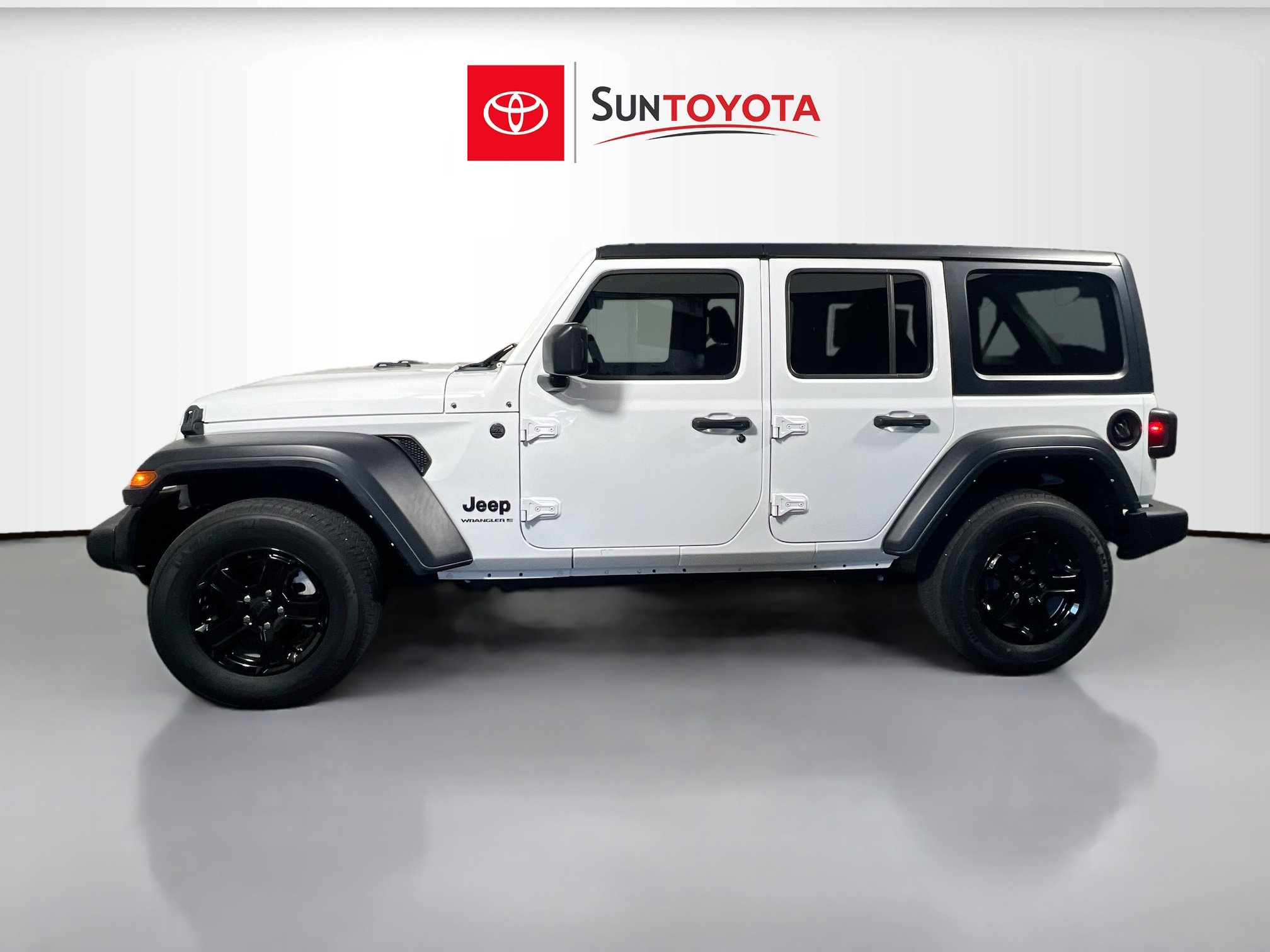Used 2023 Jeep Wrangler Unlimited Sport AWD/4WD image 7
