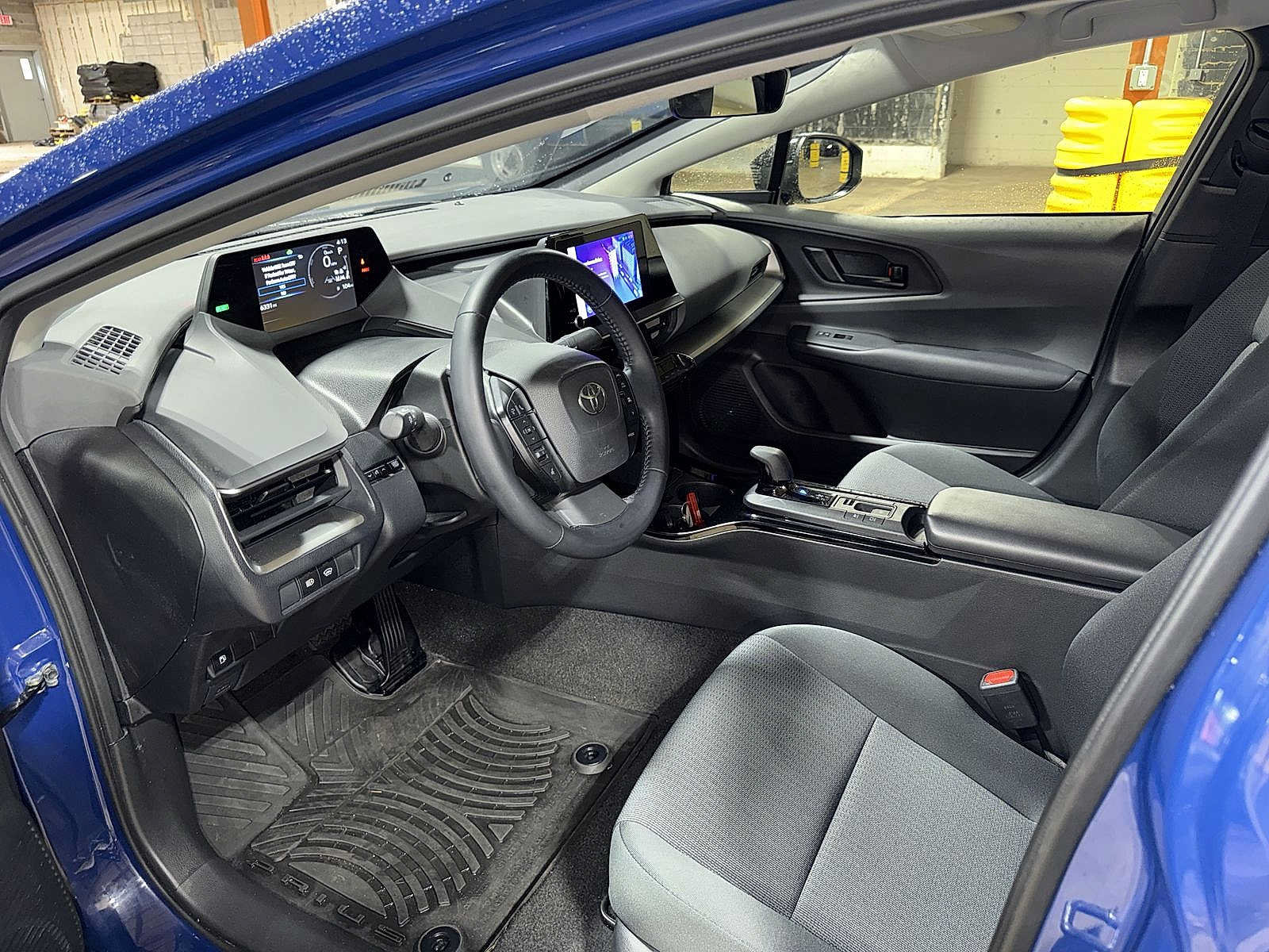 Certified 2024 Toyota Prius LE AWD/4WD image 26
