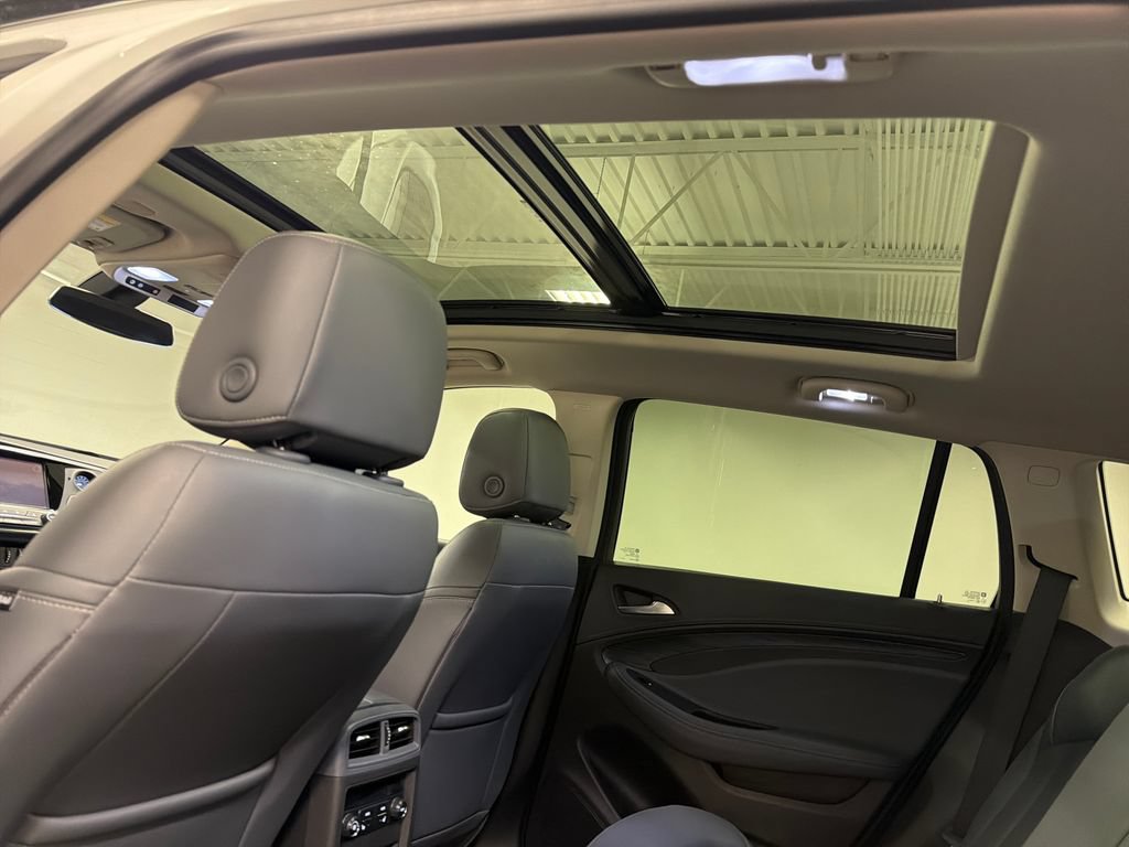 Used 2020 Buick Envision Essence w/ Experience Buick Package FWD image 30