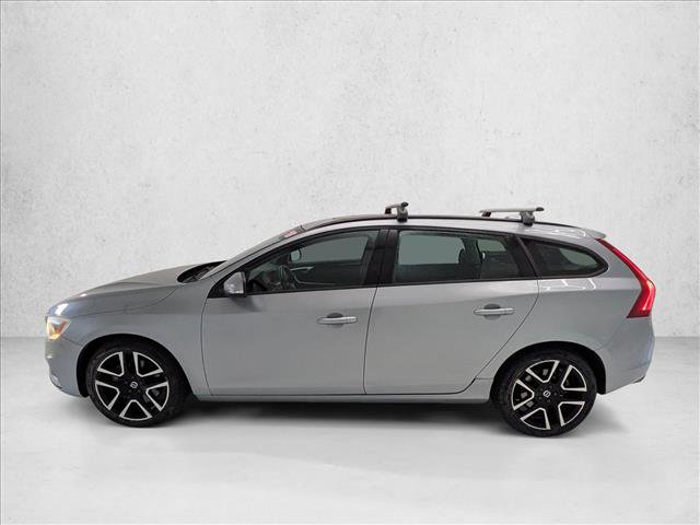 Used 2018 Volvo V60 T5 Dynamic w/ Vision Package image 9