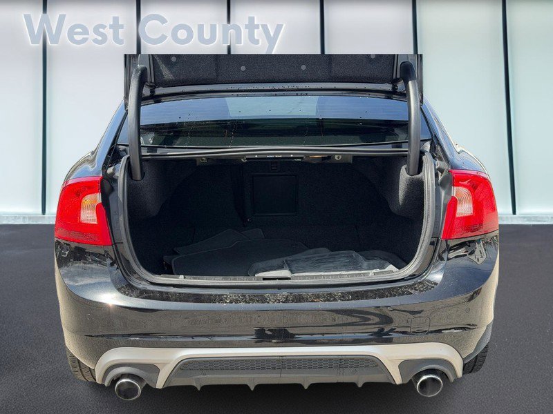 Used 2018 Volvo S60 T5 Dynamic w/ Vision Package image 5
