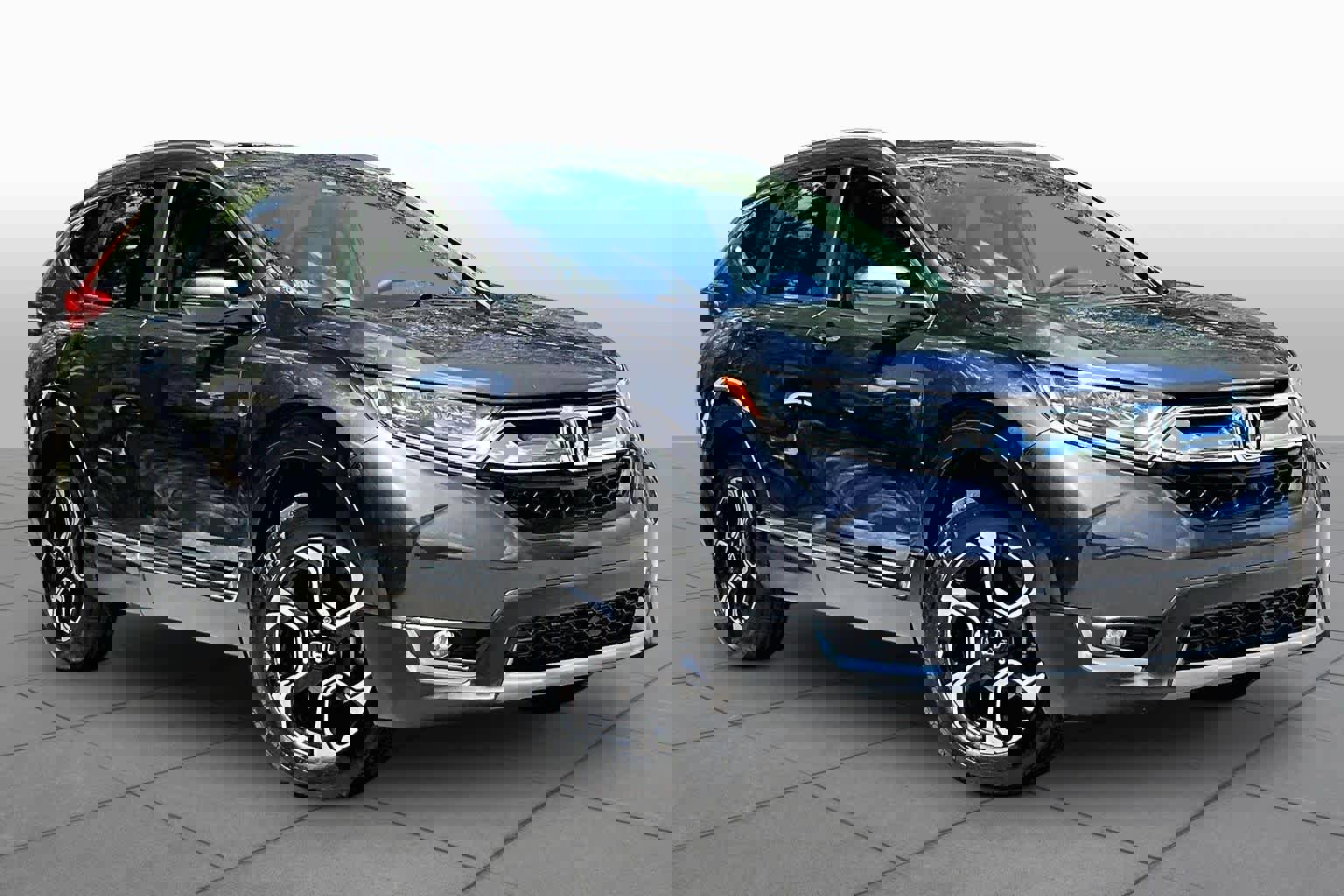 Used 2017 Honda CR-V Touring image 3