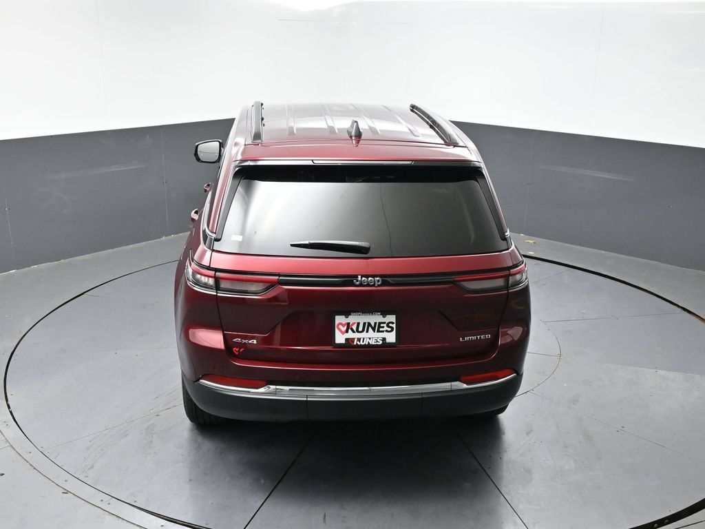 Used 2024 Jeep Grand Cherokee Limited AWD/4WD image 21