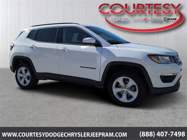 Used 2021 Jeep Compass Latitude image 1
